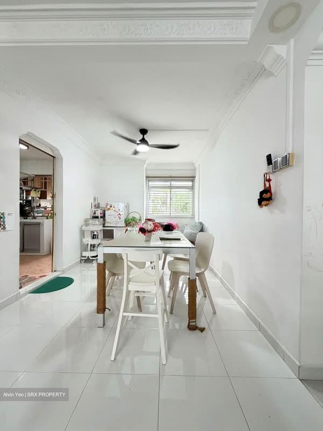 Blk 323 Woodlands Street 32 (Woodlands), HDB Executive #538064021